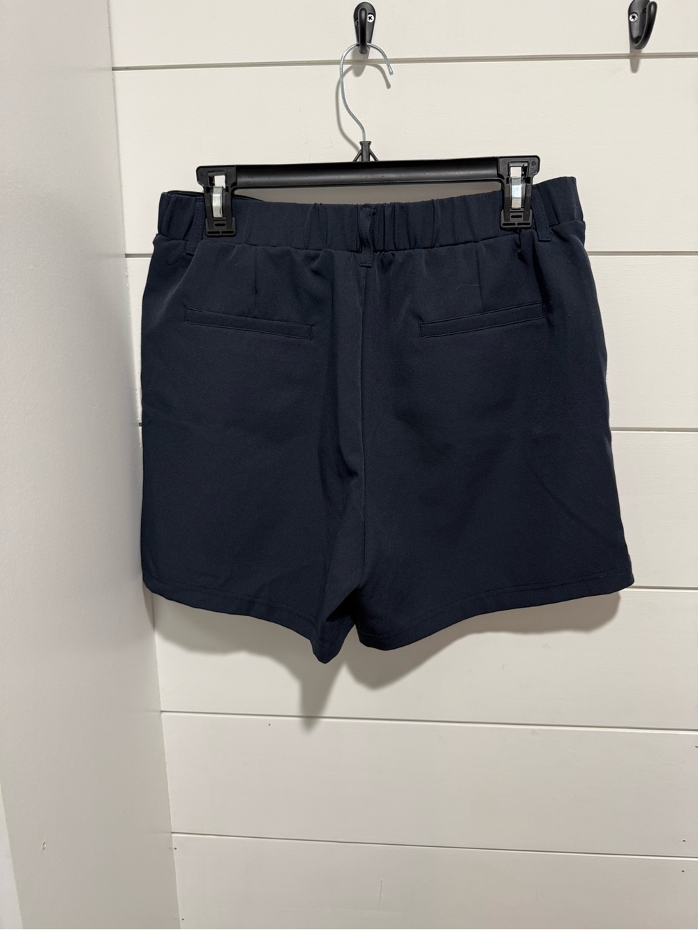 32 Degrees Navy Athletic Pleated High-Rise Shorts - Picture 4 of 7